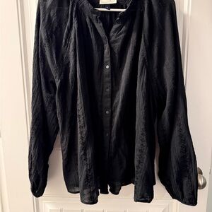 Universal Thread Black Blouse